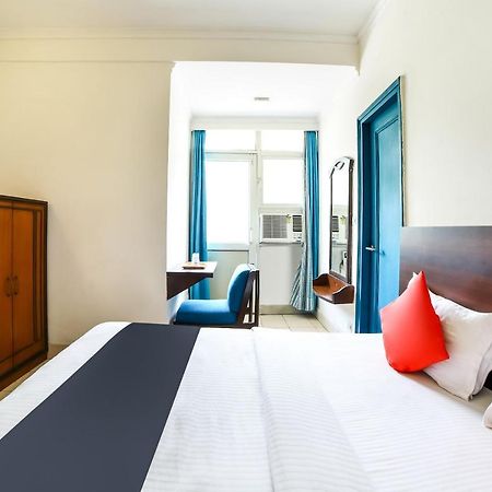 Capital O 48354 The Nest New Delhi Ngoại thất bức ảnh